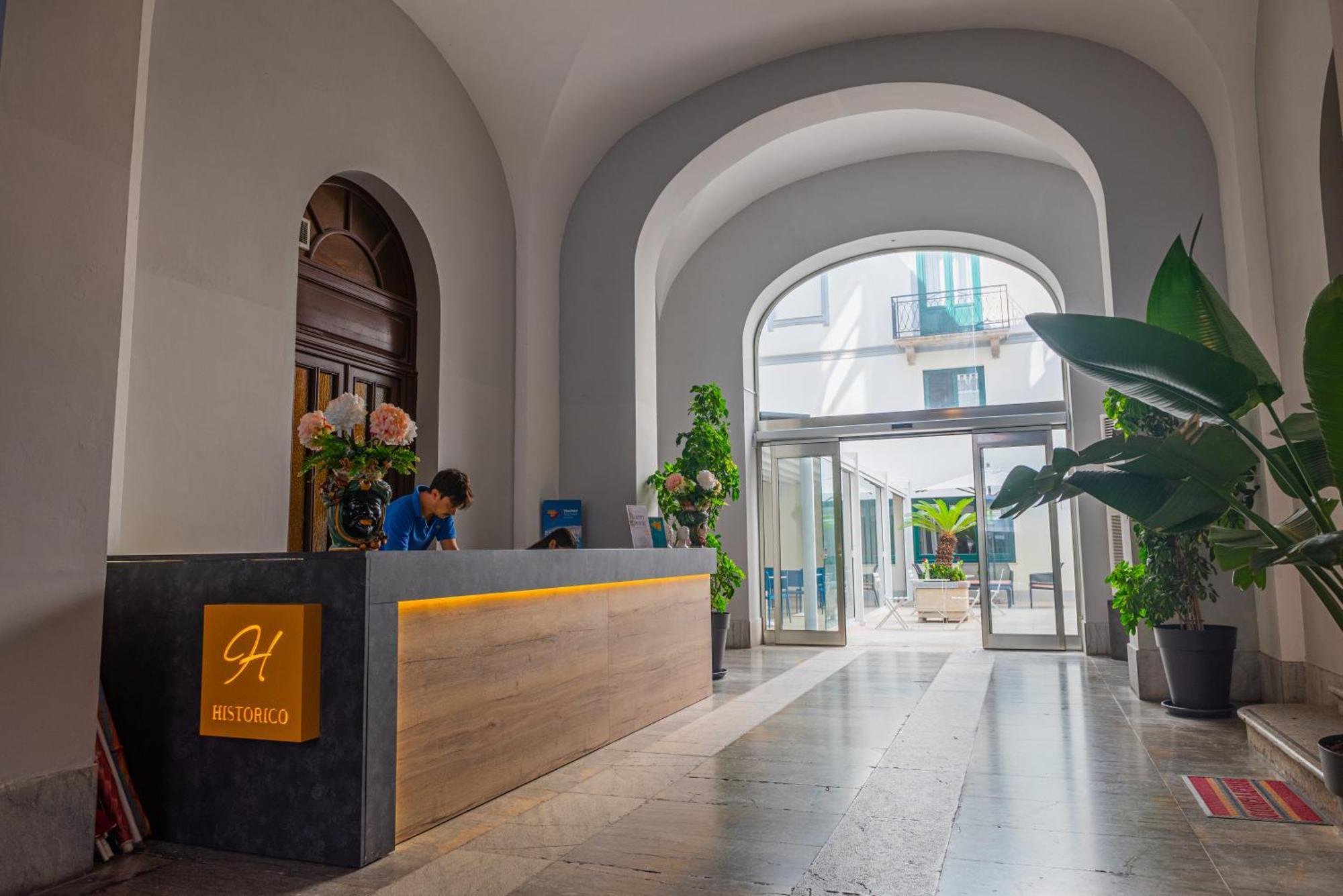 Historico Loft & Rooms Palazzo Adragna XIX Trapani Exterior photo