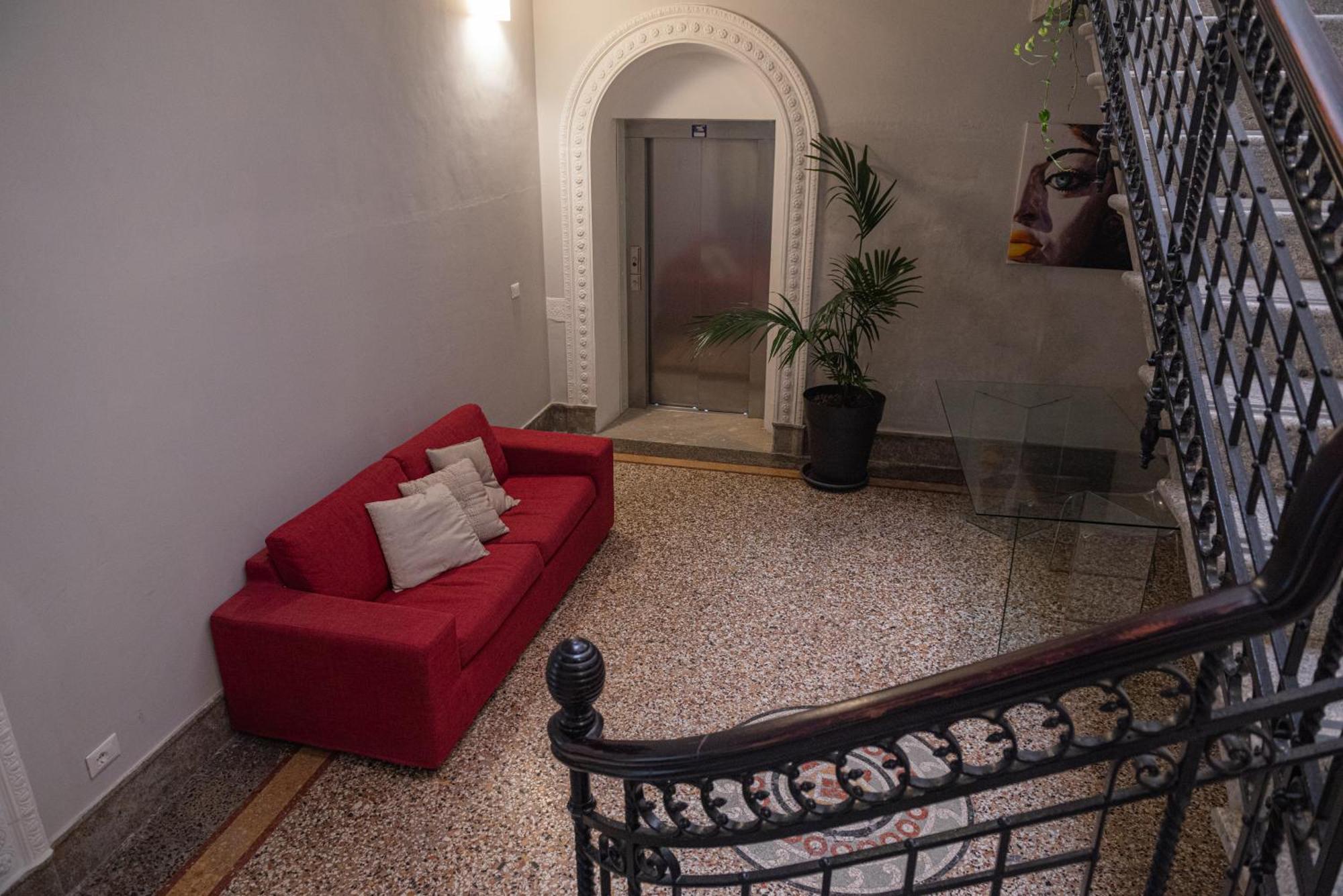 Historico Loft & Rooms Palazzo Adragna XIX Trapani Exterior photo