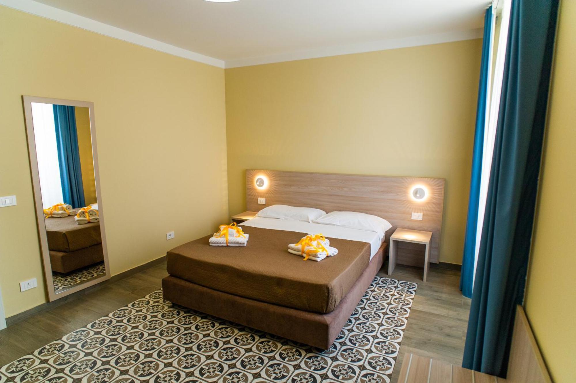 Historico Loft & Rooms Palazzo Adragna XIX Trapani Room photo